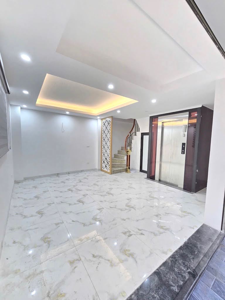BÁN NHÀ 6 TẦNG, 38M2, MẶT NGÕ ĐẠI LA - HAI BÀ TRƯNG - GIÁ 10 TỶ - SỔ ĐỎ CHÍNH CHỦ - Ảnh 2